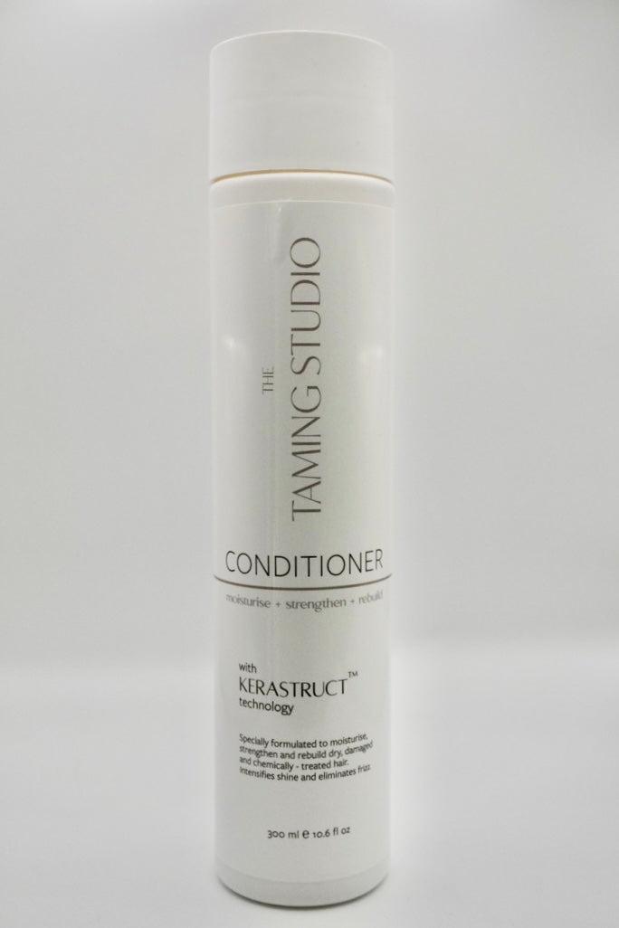 Moisturise + Strengthen + Rebuild Conditioner 300ml